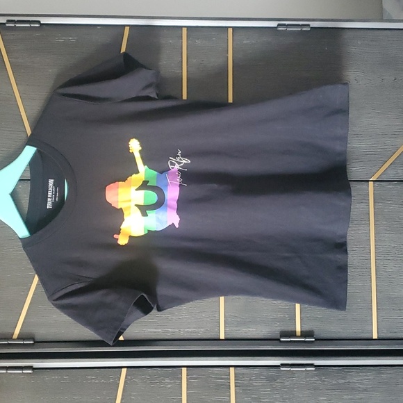True Religion - Picture 1 of 5